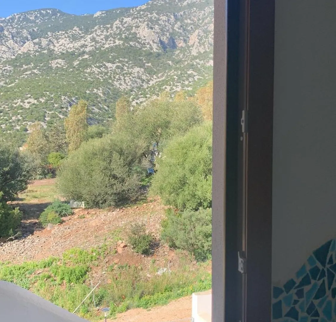 דירות קאלה גונונה Vista Mare Montagna Da Marcello 0*,  איטליה